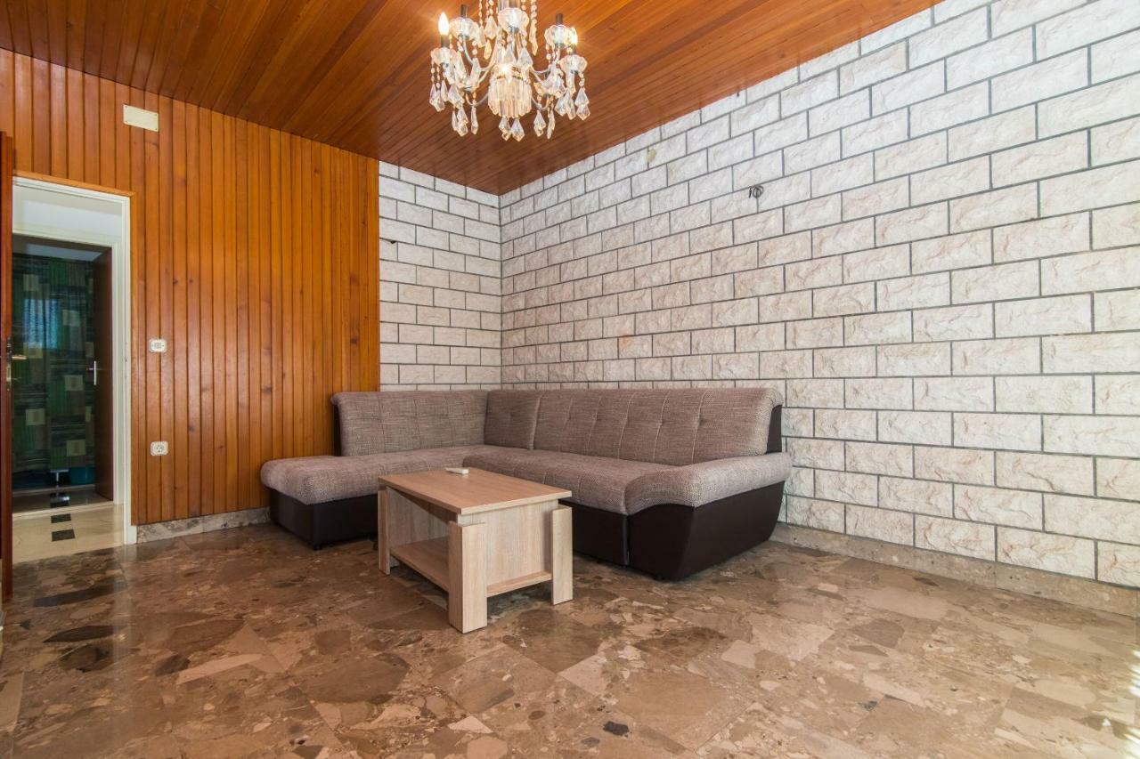 Apartment Jerka Supetar Εξωτερικό φωτογραφία